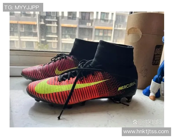 当前足球明星穿什么鞋品牌与型号成热议焦点各大品牌新款受追捧